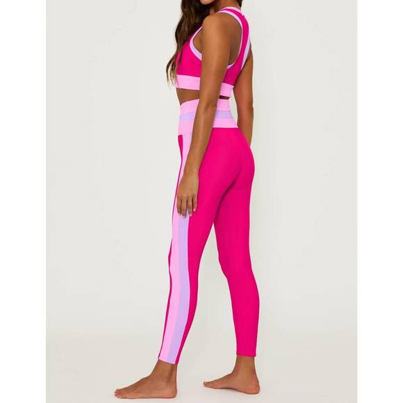 NEW BEACH RIOT gwen top in raspberry - Picture 6 of 8